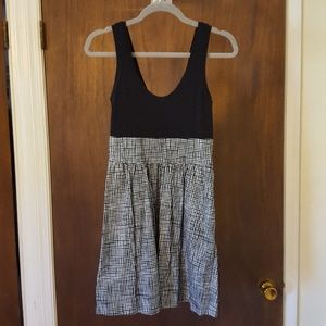 Express tank dress size 0 black and white
